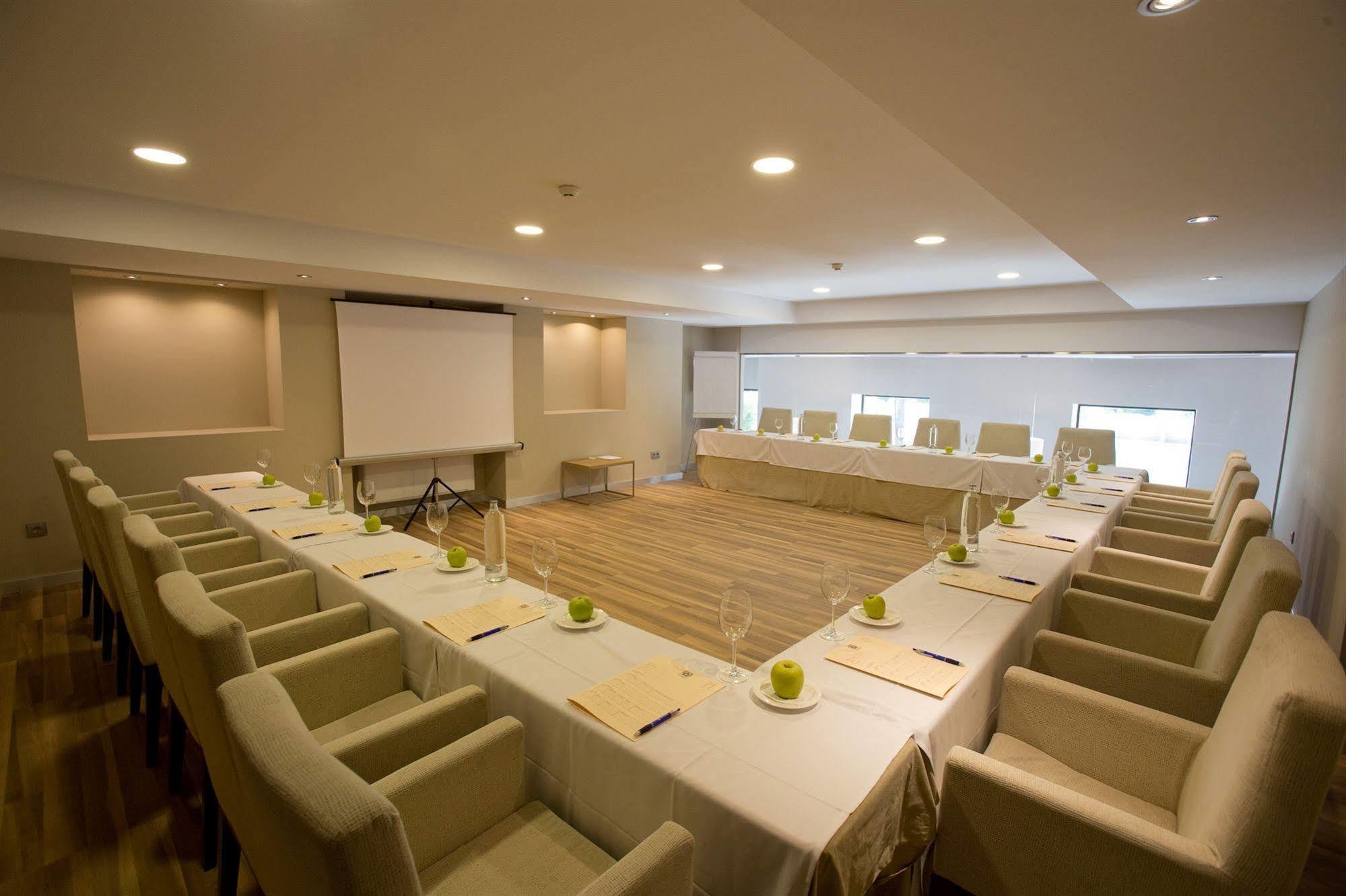 M.a. Congresos 4* Sevilla