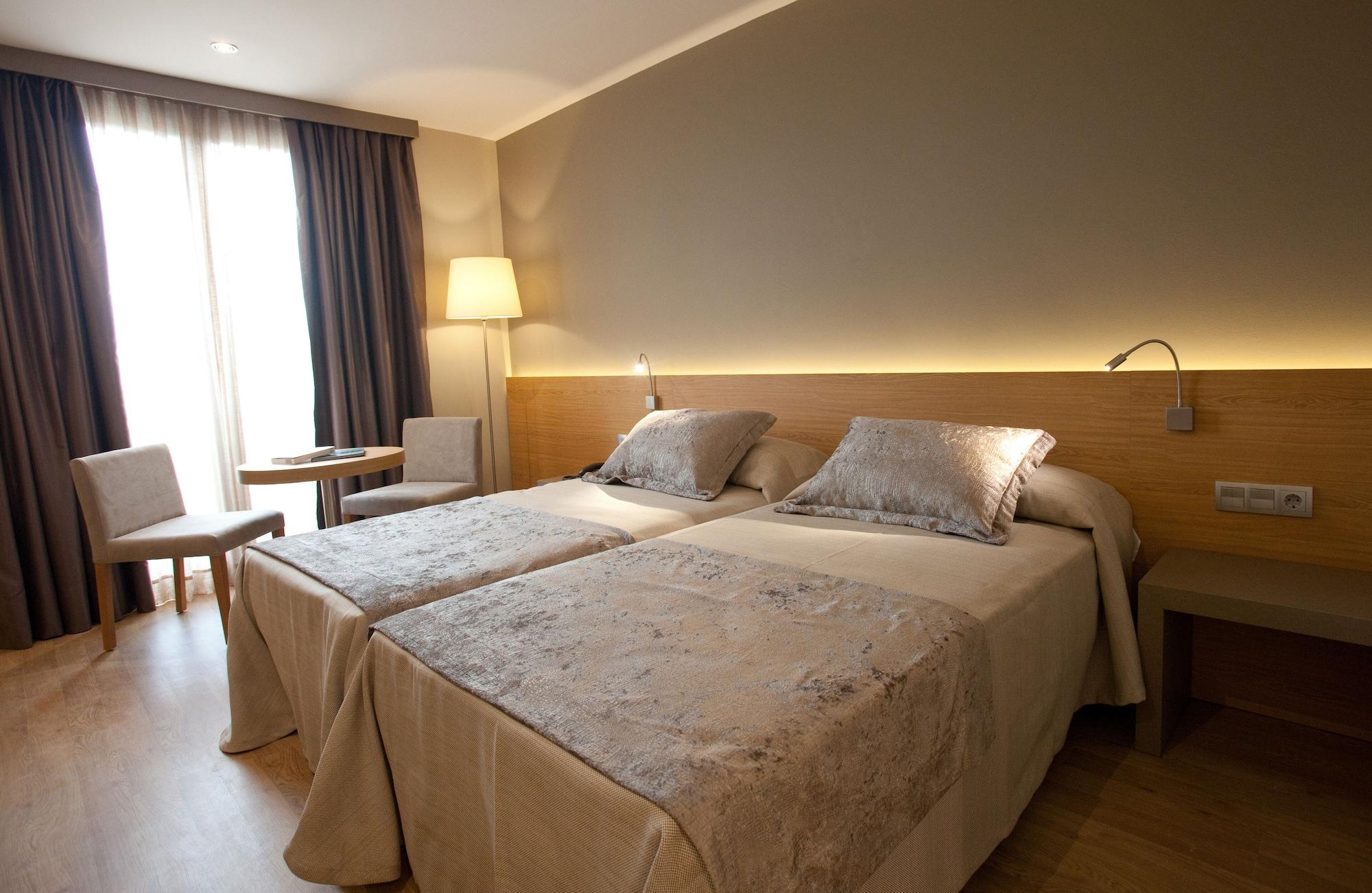 Hotel M.a. Congresos 4*