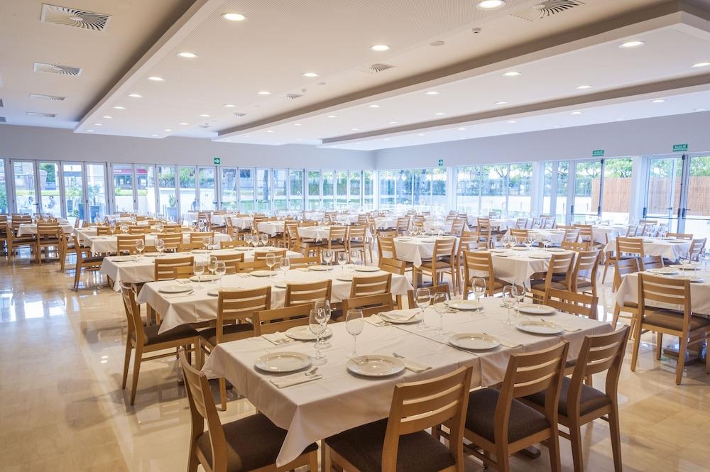 Hotel M.a. Congresos Seville